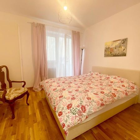 Uptown Girl Appartement Belgrado Buitenkant foto