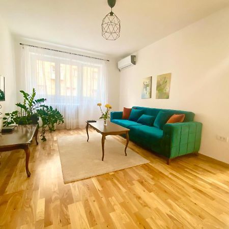 Uptown Girl Appartement Belgrado Buitenkant foto
