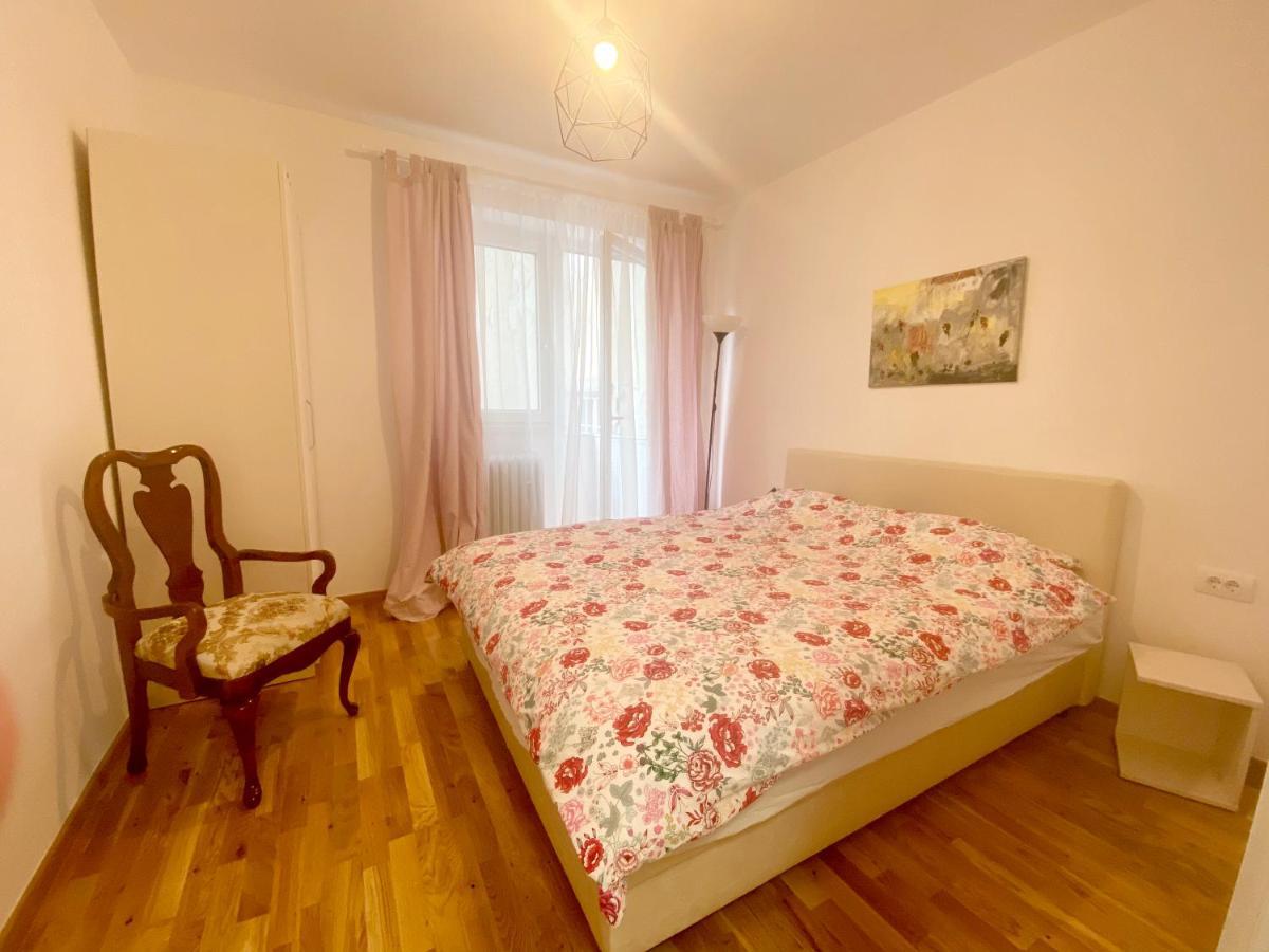Uptown Girl Appartement Belgrado Buitenkant foto