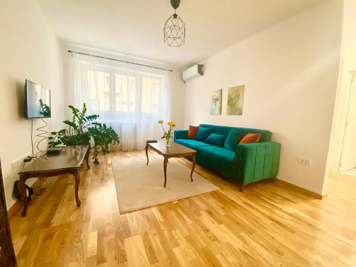 Uptown Girl Appartement Belgrado Buitenkant foto